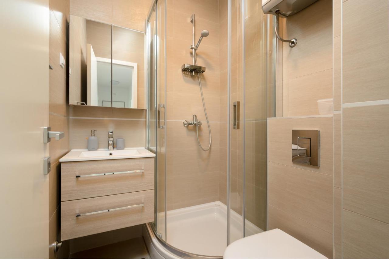 Apartment Uvala 64 ดูบรอฟนิก ภายนอก รูปภาพ
